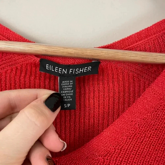 Eileen Fisher Zinia Red Wool Hi-Lo V-Neck Tunic Sweater Size Small - Picture 3 of 5